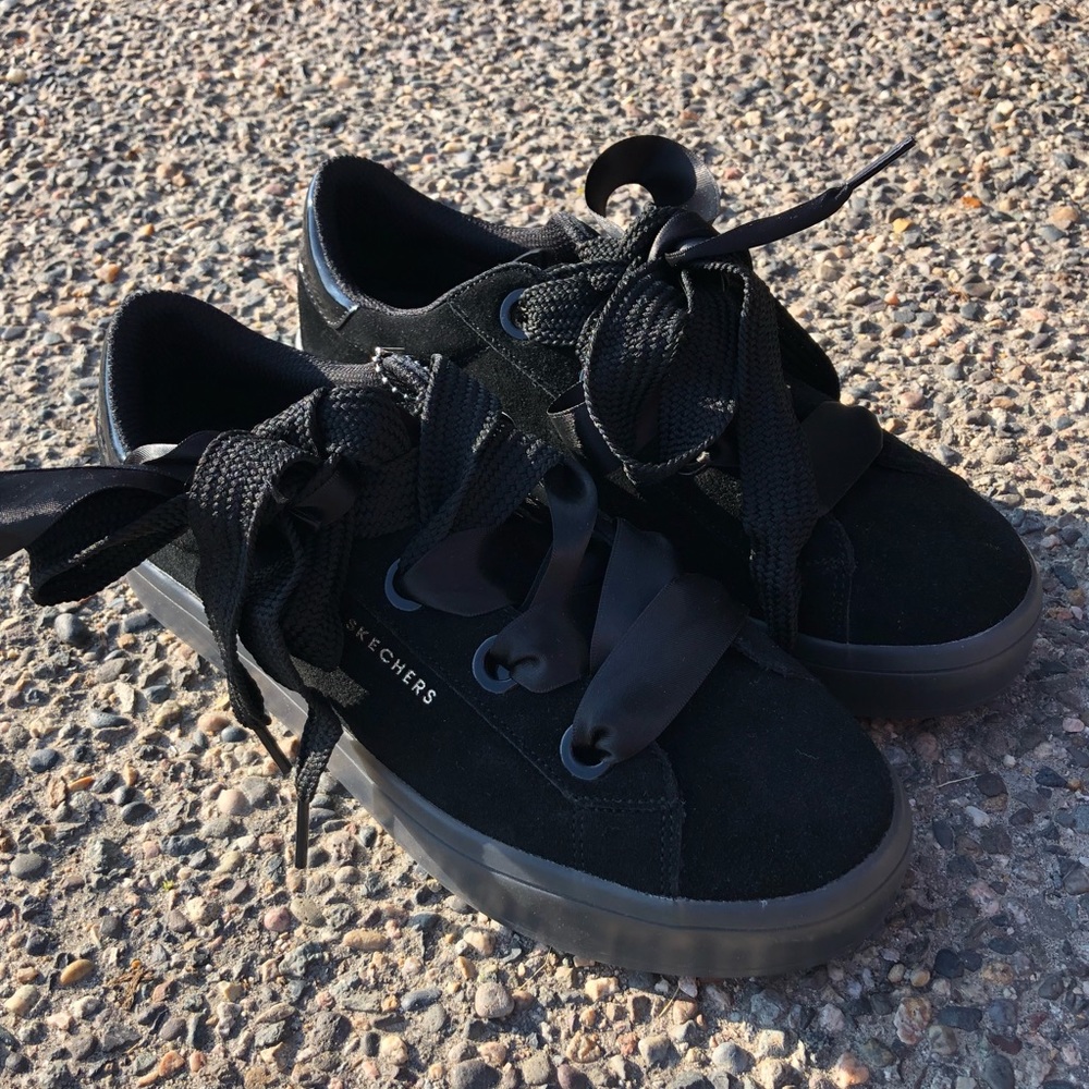 New sketchers sneakers size 8.5